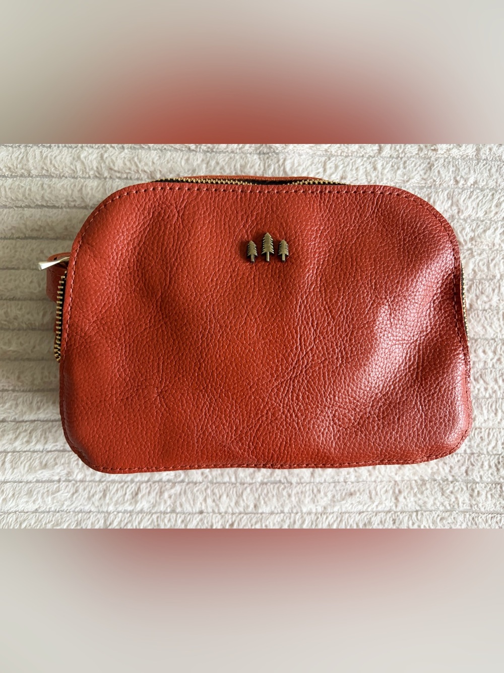 🍣 Pebbled Clownfish Scarlett Sling Bag - Portland Leather